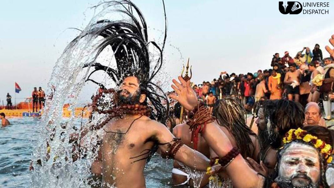 Huge crowds at Kumbh Mela between Covid wave